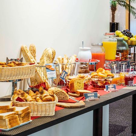 Mercure Maurepas Saint Quentin Bagian luar foto