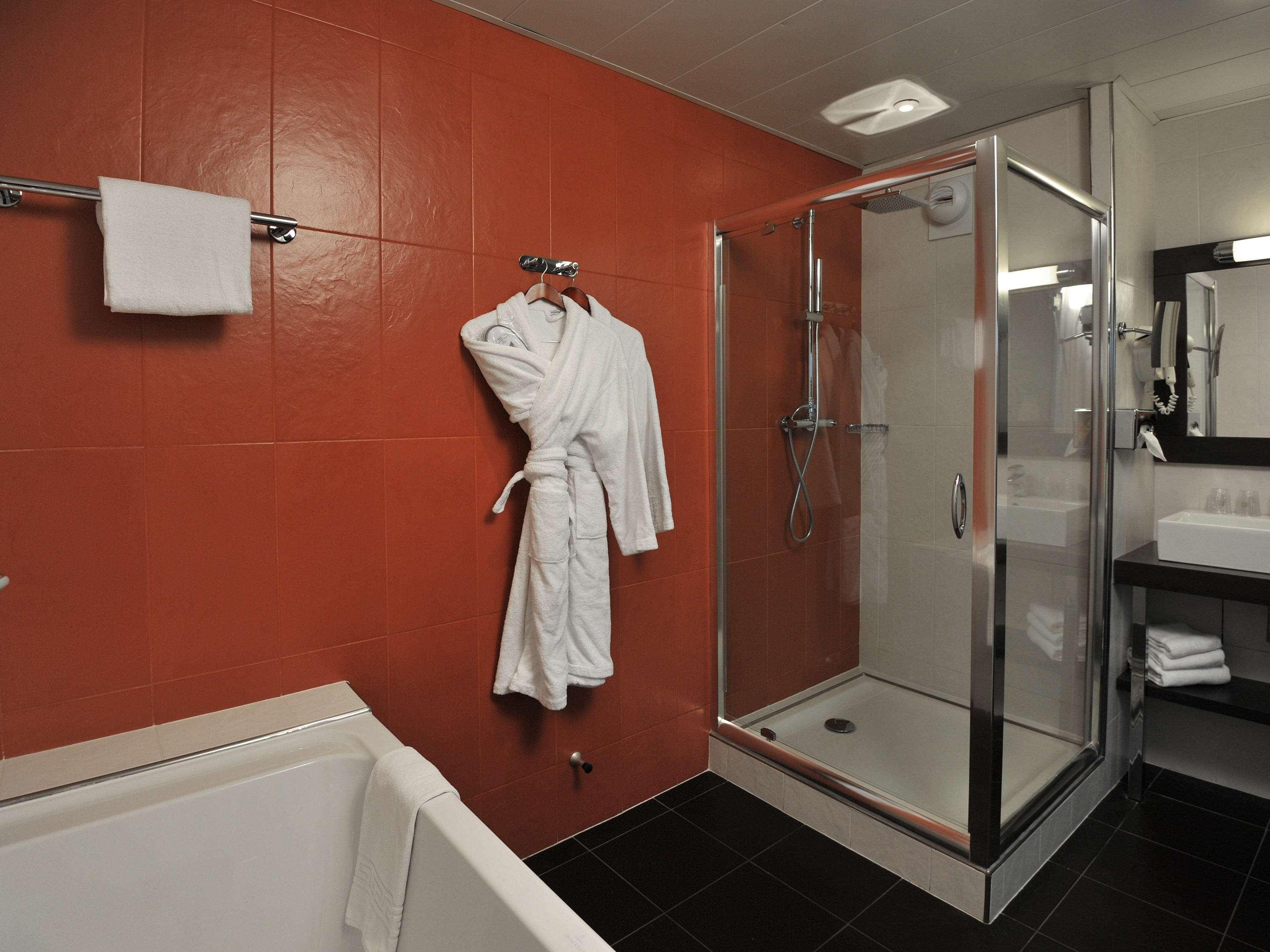 Mercure Maurepas Saint Quentin Bagian luar foto