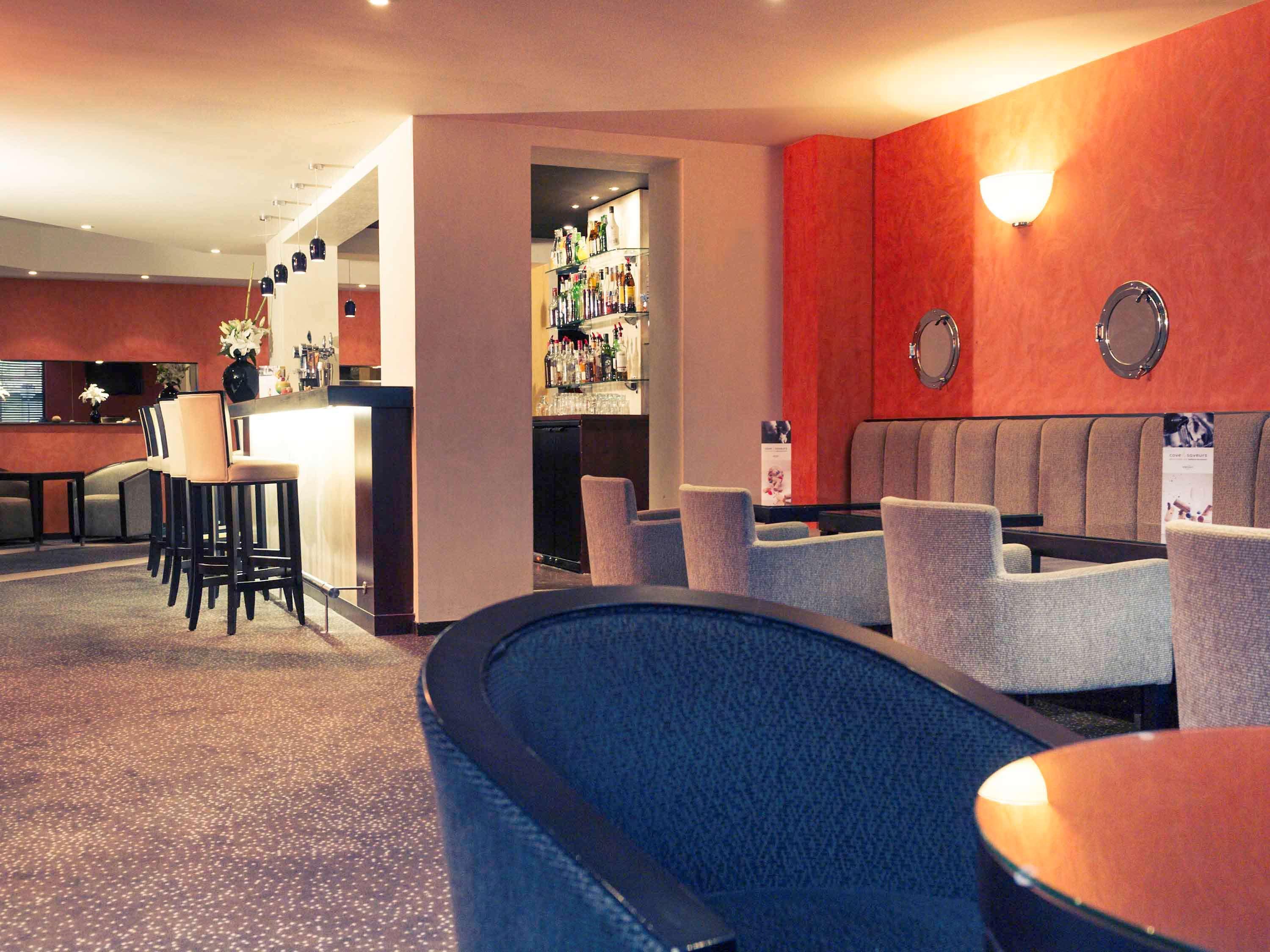 Mercure Maurepas Saint Quentin Bagian luar foto