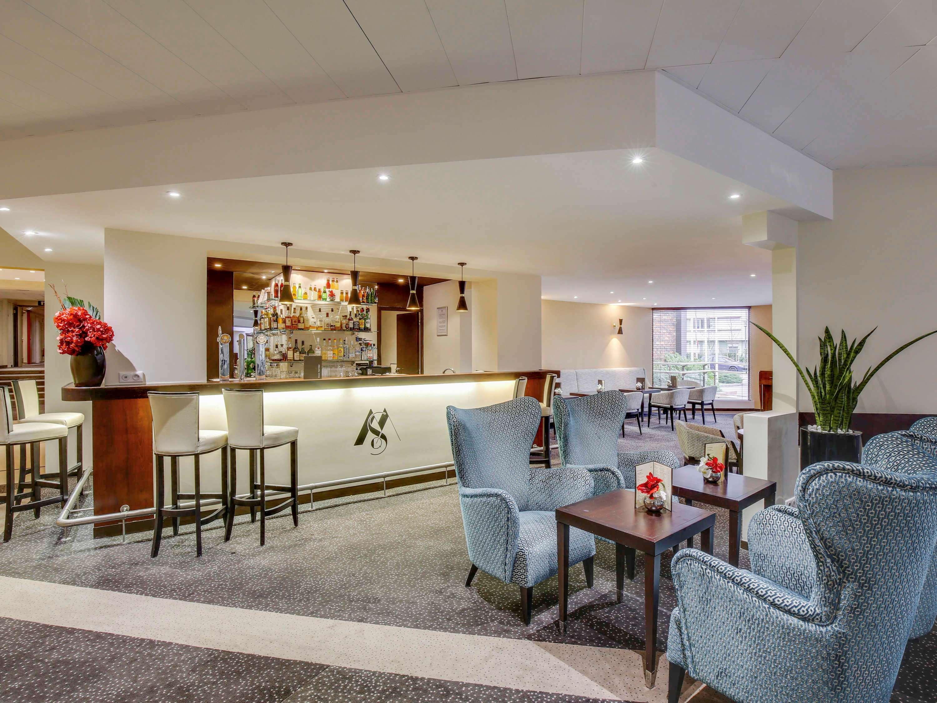 Mercure Maurepas Saint Quentin Bagian luar foto