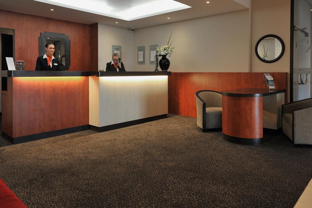Mercure Maurepas Saint Quentin Bagian luar foto