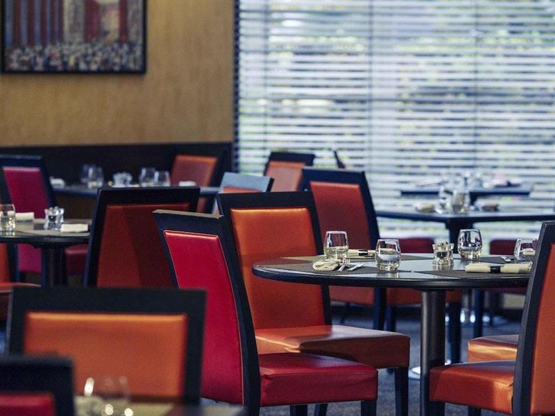 Mercure Maurepas Saint Quentin Bagian luar foto
