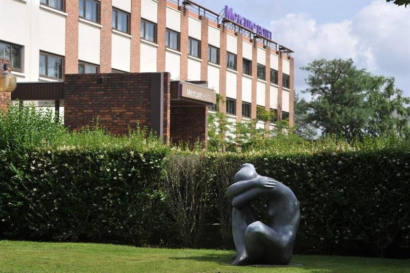 Mercure Maurepas Saint Quentin Bagian luar foto